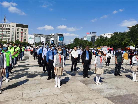 网警最新行动，重塑网络世界，增强自信与成就感保护力量